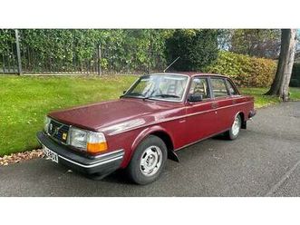 1982 volvo 244 rouge automatique conduite à droite in eps...