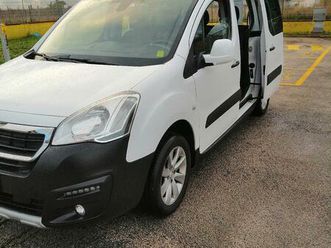 peugeot partner 1.6 hdi tepee 120cv 5 posti