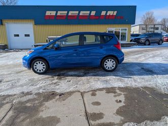 2015 nissan versa sv