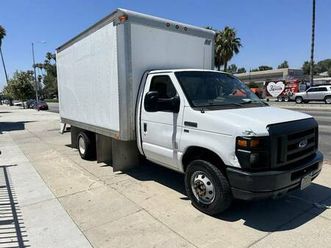 2013 ford e-450 slt box truck