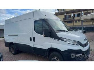 iveco daily 33s12v 2.3 furgone