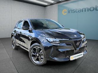 alfa romeo junior hybrid q4 dct6 107 kw