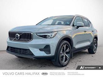 used 2025 volvo xc40 core bright theme