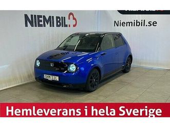 honda e e 35.5 kwh sov-däck kamera pano mok-värm p-sens
