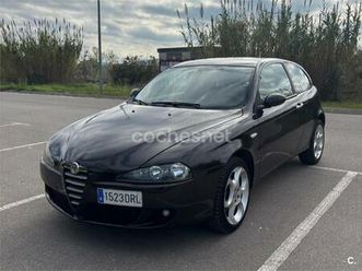 alfa romeo 147 1.6 ts distinctive
