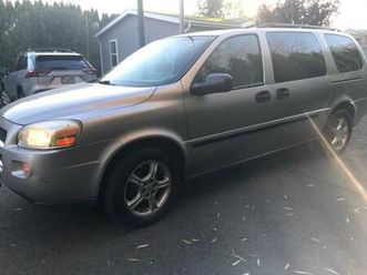 2008 chevy uplander (clean title)