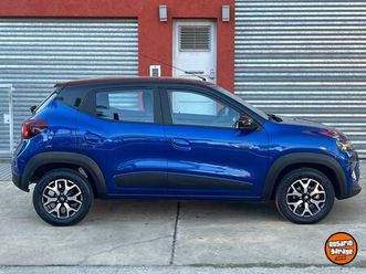 kwid iconic  bicolor