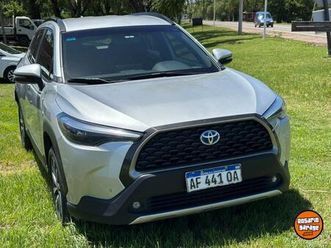 vendo toyota corolla cross hibrida