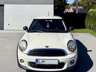 mini one 1.6 bencin. 75 km