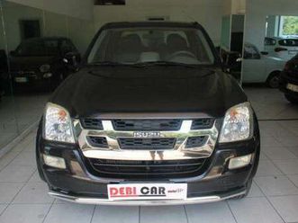 4wd doppia cabina isuzu