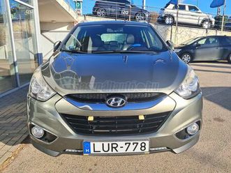 hyundai ix35 2.0 crdi hp premium 4wd (automata) magyar!kamera!!4xülésfűtés!vonóhorog!