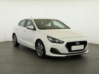 HYUNDAI I30 FASTBACK hyundai-i30-fastback-1-4-t-gdi-serv-kniha