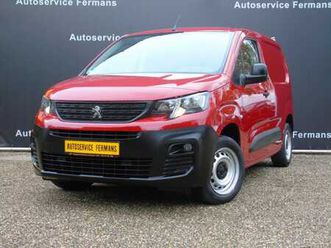 peugeot partner - 1.2i puretech 110pk - 2020 - 59dkm - airco 3 zits - schuifdeur