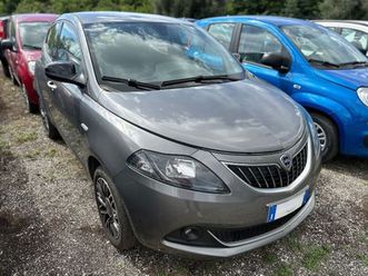 ypsilon 3ª serie ypsilon 1.0 firefly 5 porte s&s hybrid platino