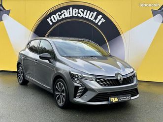 renault clio v 228/mois *techno e-tech full hybrid 145 -24