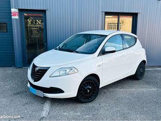 lancia ypsilon elefantino 81250 kms 2015 0.9 twinair d.f.s stop&start 85 cv boîte automatique