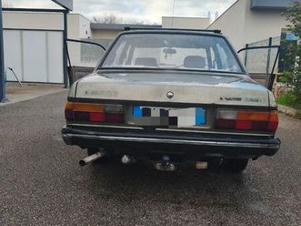 je vends une belle voiture collection peugeot 305 diesel 1.9 192000klm