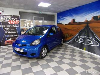 toyota aygo phase ii 1.0 vvti 70cv coolblue / suivi complet