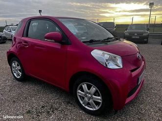 toyota iq² 68 vvt-i * 4 cv, berline, essence, 12/2009, 97 813 km, 2 portes avec hayon, manuelle, 4 990 , révisé, bon état général, prêt à partir