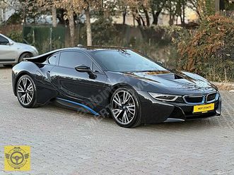 i8