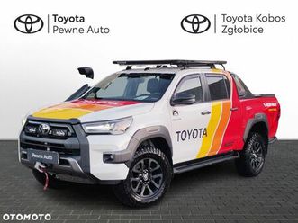toyota hilux 2.8 d-4d double cab invincible 4x4