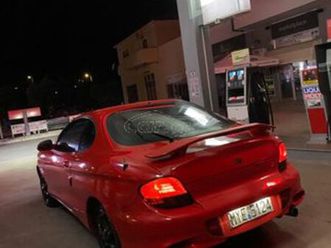 hyundai coupe 2001