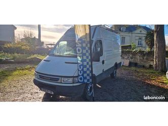 iveco d'ailleurs 35s12 2.3 hpi 116 ch