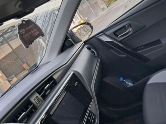 toyota auris hybrid 135 premium