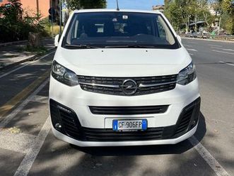 minibus opel zafira life 9 posti