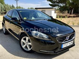 volvo v40 2.0 d3 momentum