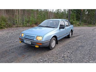hatchback 1,6l 5d huippuhieno ja juuri katsastettu 11/2025