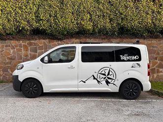 pegeut traveller bluehdi 120 allestito