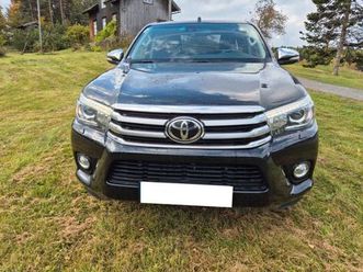 toyota hilux double cab automatik 4x4