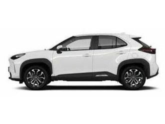 toyota yaris cross hybrid fwd teamplayer