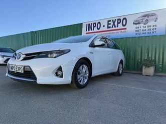 toyota auris touring sports hybrid active