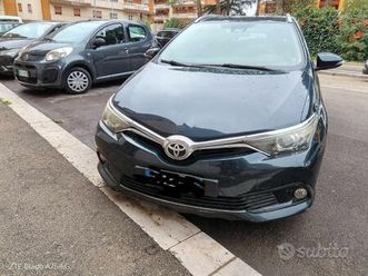 toyota auris touring sport 1.6 diesel d-4 active