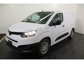 toyota proace city van l2 50kwh active: réserver un essai sur route !