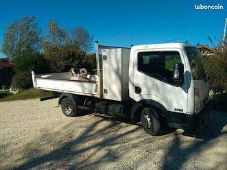camion benne nissan nt400