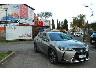 250h 2.0 f sport 2wd cvt