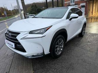 nx 300h 2.5i awd dynamic line e-cvt/ 12 m garantie