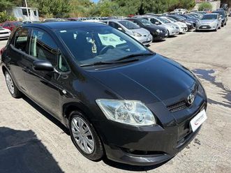 toyota auris 1.4 d-4d 5 porte sol