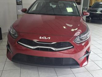 novo vozilo kia ceed (ceed) 1.0 t-gdi lx champion (zimske gume+kasko), 2024 god.