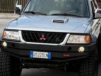 mitsubishi pajero sport