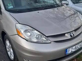 toyota sienna 3.3 le awd