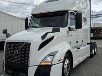 2022 volvo vnl sleeper