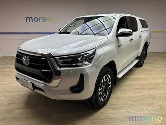 toyota-hilux-2-4-d-4d-double-cab-executive-4wd