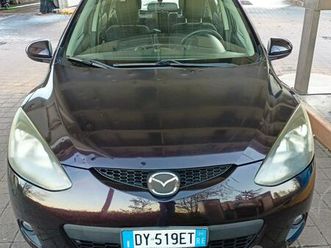 mazda 2 passaggio di proprietà incluso nel prezzo!