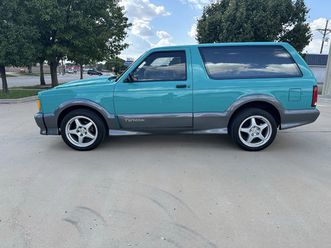 1993-gmc-typhoon