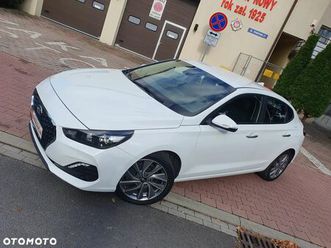 hyundai i30 1.4 t-gdi fastback style