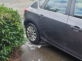 vauxhall, astra, hatchback, 2010, manual, 1686 (cc), 5 doors y :